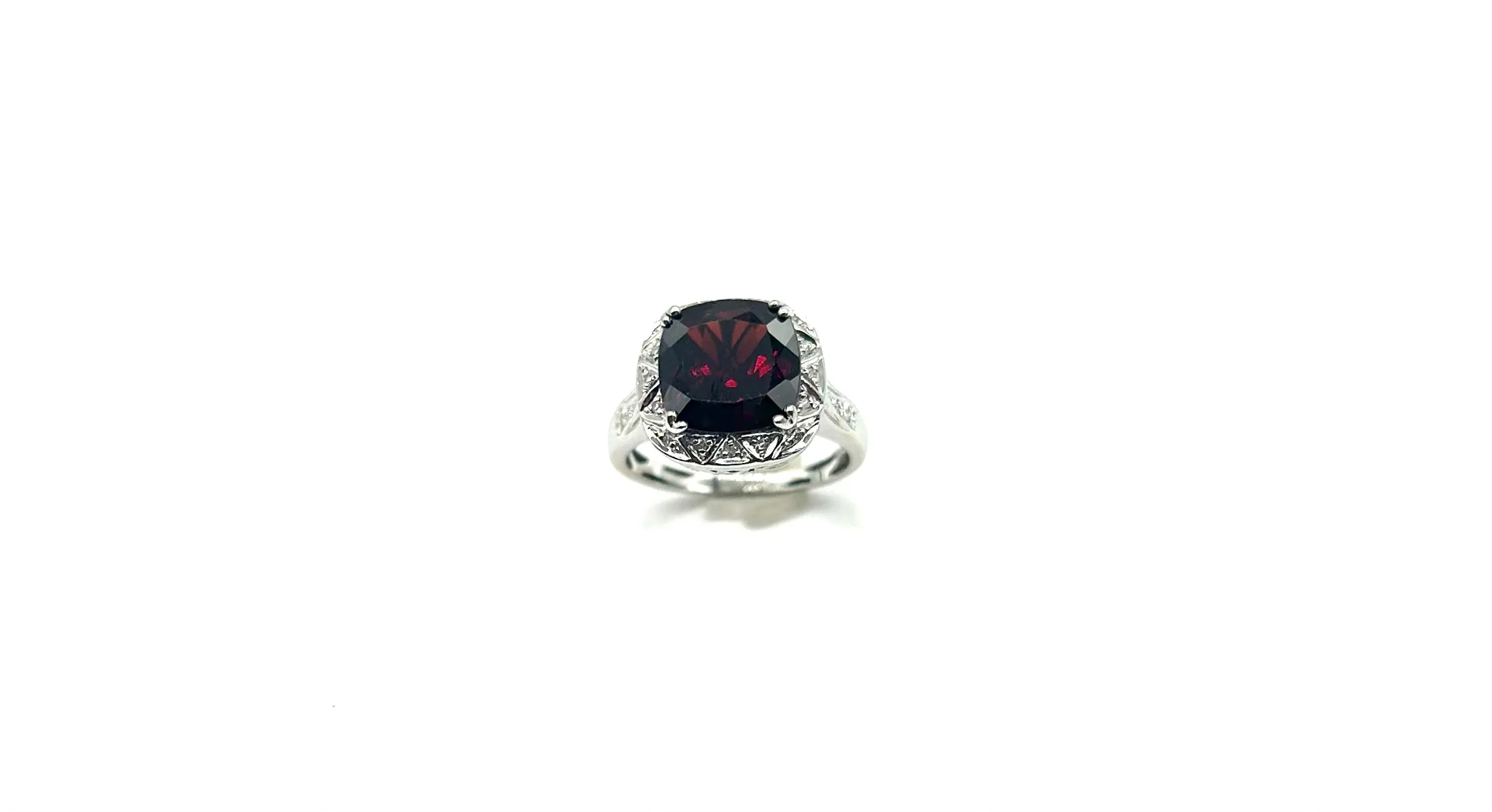 Beautiful Women’s Diamond & Large Dark Garnet Ring